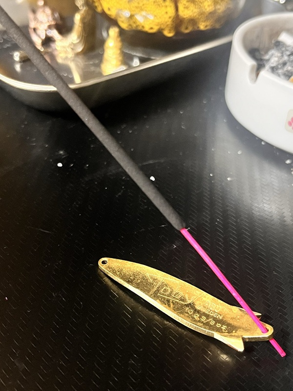 インセンスホルダーのトビー