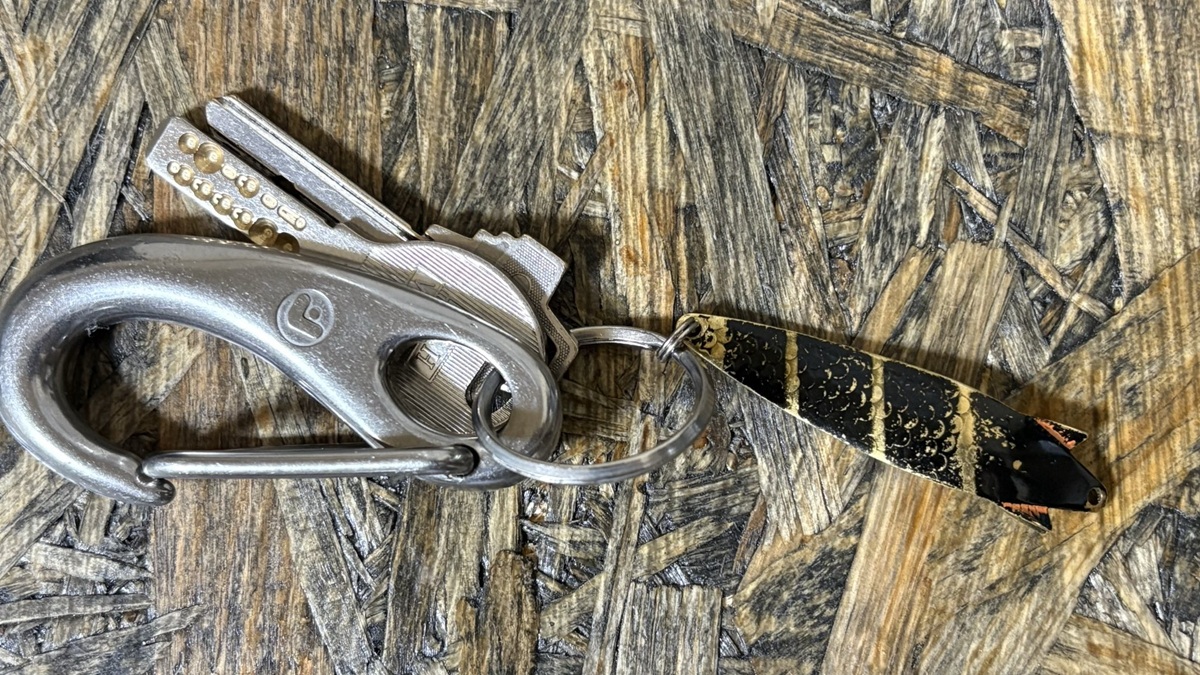 鍵のキーホルダーになったABUのトビー